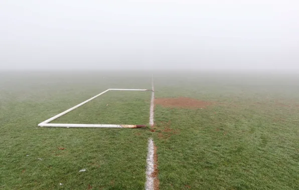 Картинка поле, туман, футбол, ворота