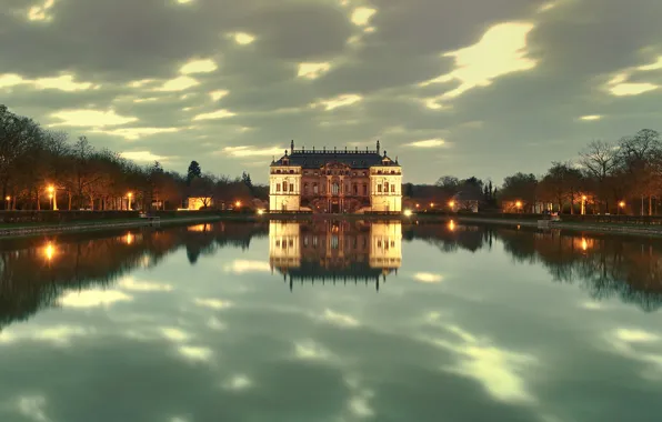 Картинка озеро, парк, отражение, замок, Дрезден, фонари, сумерки