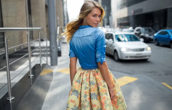 Картинка car, long hair, blue eyes, model, street, women, blonde, skirt