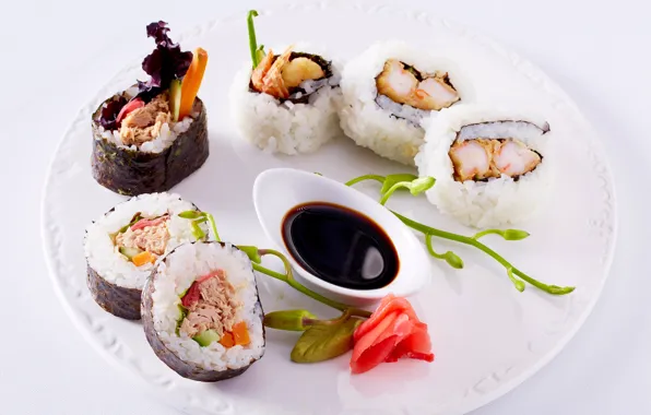 Мясо, соус, роллы, креветки, морепродукты