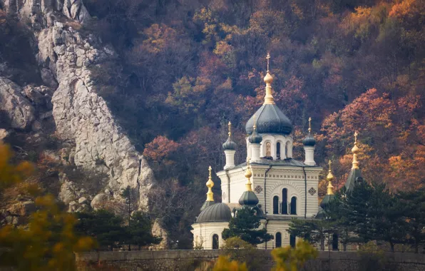 Картинка осень, пейзаж, горы, природа, храм, леса, Крым, купола