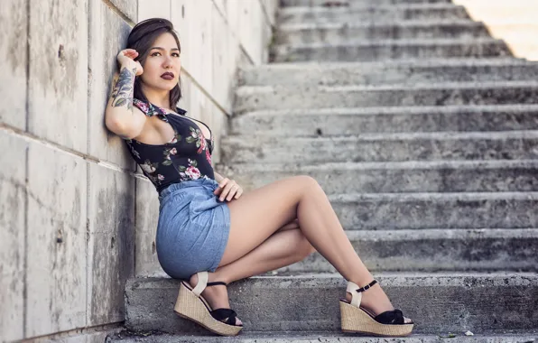 Девушка, лестница, Karla