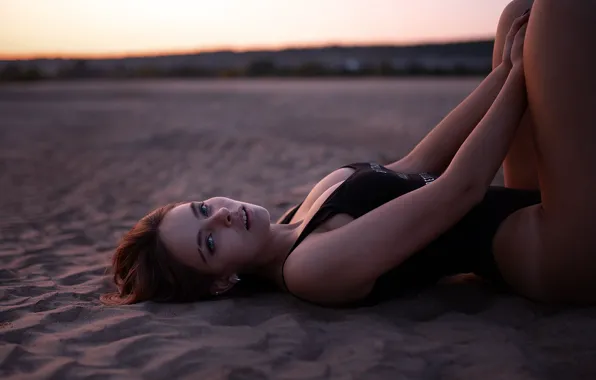 Картинка песок, девушка, ножки, Максим Густарёв