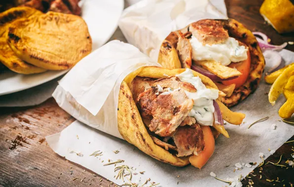 Мясо, соус, картофель, Гирос, gyros