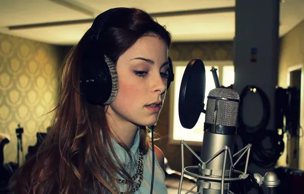 Девушка, наушники, микрофон, певица, Lena Meyer Landrut