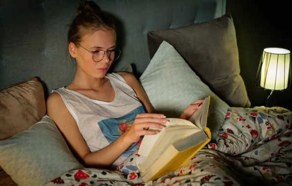 Model, glasses, bedroom, reading, gorgeous, photoshoot, posing, beautiful face
