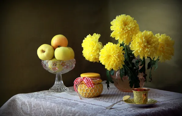 Картинка желтый, яблоки, чашка, натюрморт, хризантемы, баночка