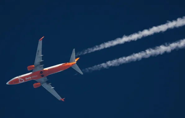 Картинка Самолет, Boeing 737, Авиалайнер, В полете, Инверсионный след, SkyUp Airlines, Boeing 737-8H6