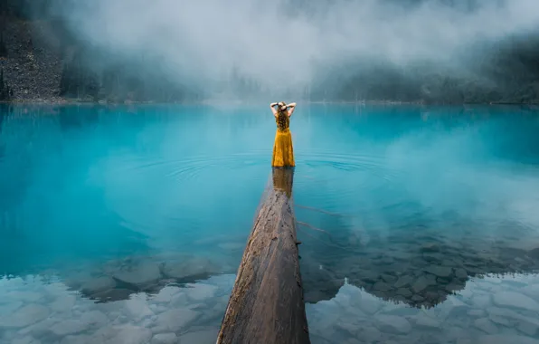 Лес, вода, девушка, природа, туман, озеро, камни, дерево