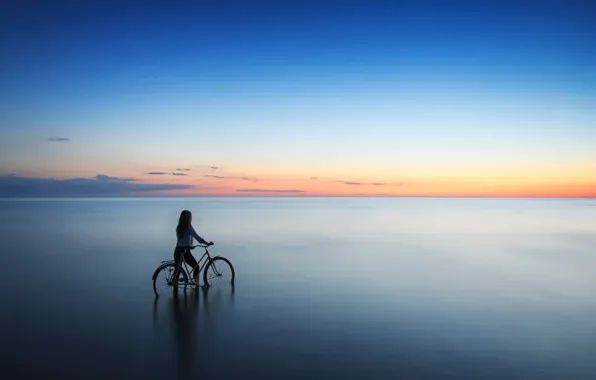 Картинка девушка, велосипед, даль, горизонт
