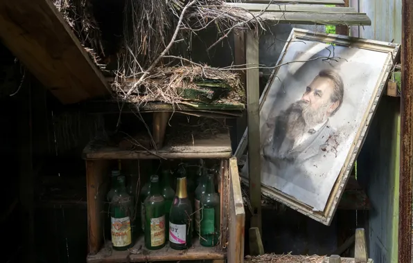 Свалка, бутылки, Friedrich Engels