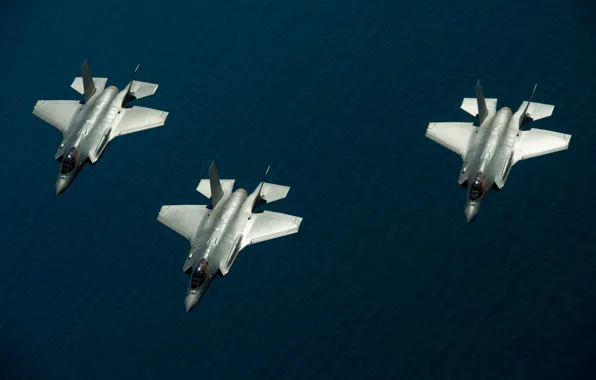 Картинка море, истребители, три, полёт, Lightning II, F-35, «Лайтнинг» II