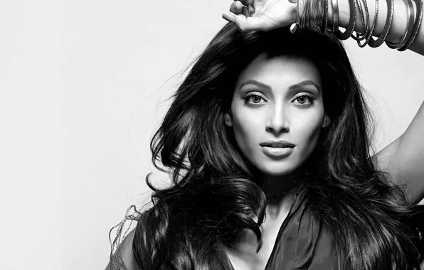 Картинка bipasha basu, face, girl, девушка, brunette, actress, pretty, sexy