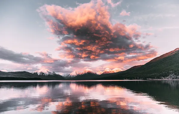 Картинка озеро, photographer, Sunset, национальный парк, Glacier National Park, Глейшер, Lake McDonald, Макдональд