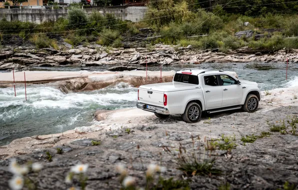 Картинка белый, река, камни, Mercedes-Benz, пикап, 2018, на берегу, X-Class