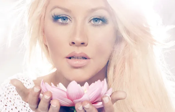 Девушка, блондинка, Lotus, певица, Christina Aguilera, кристина агилера