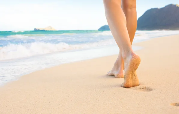 Картинка sea, sand, foot on the beach