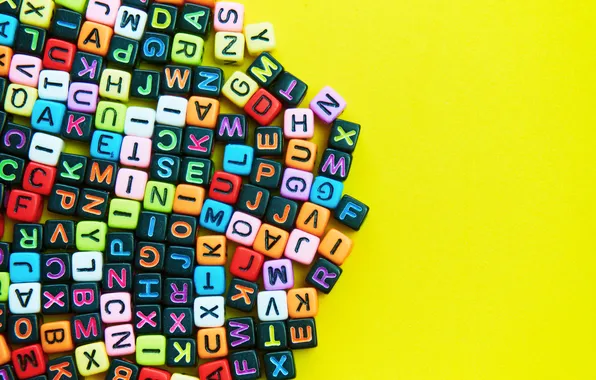 Dice, letters, yellow background, quantity