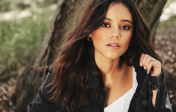 Взгляд, поза, макияж, актриса, куртка, Jenna Ortega, Дженна Ортега