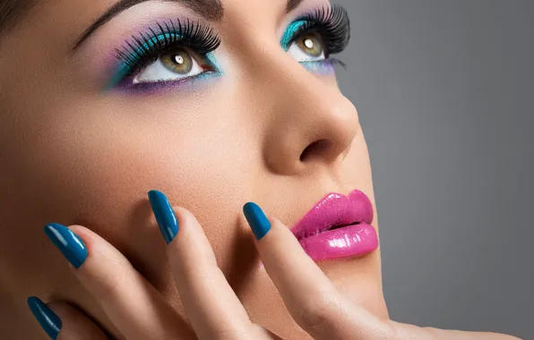 Картинка girl, Brunette, eyes, make up, painted nails