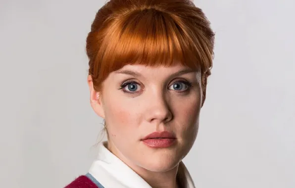 Картинка взгляд, портрет, актриса, рыжая, Emerald Fennell