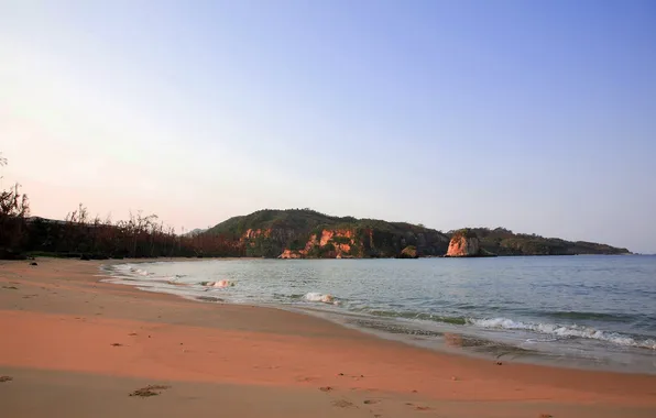 Картинка песок, пляж, вода, холмы