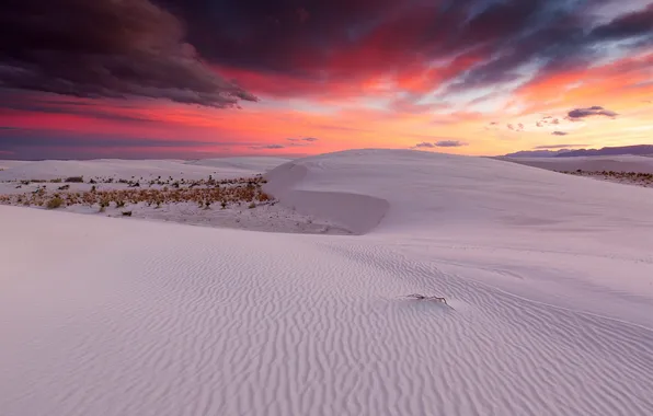New Mexico, White Sands National Monument, colorful sunset