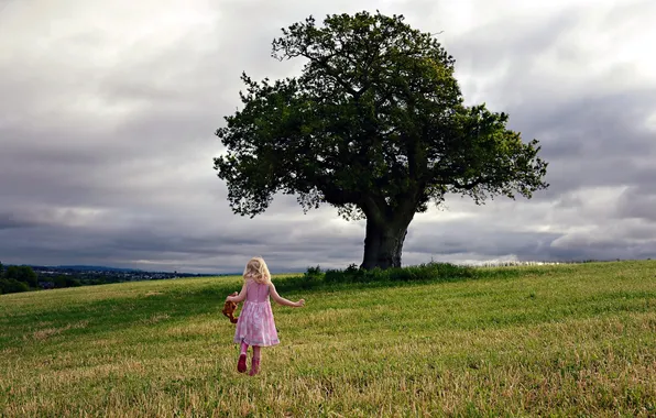 Картинка поле, дерево, настроение, девочка