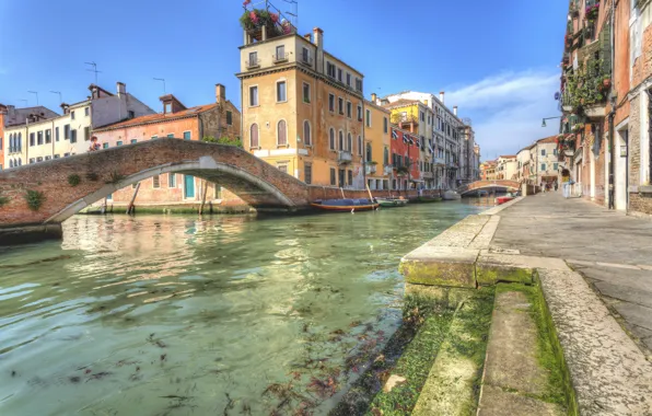 Картинка дома, лодки, Италия, Венеция, канал, мосты, улицы