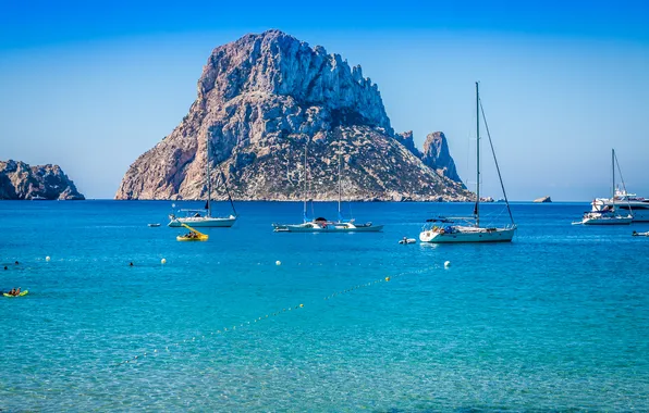 Картинка море, острова, камни, скалы, яхты, Испания, Ibiza