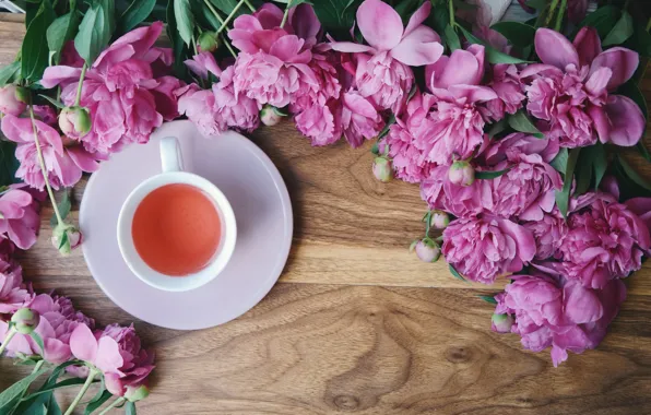 Картинка цветы, розовые, wood, pink, flowers, cup, пионы, tea