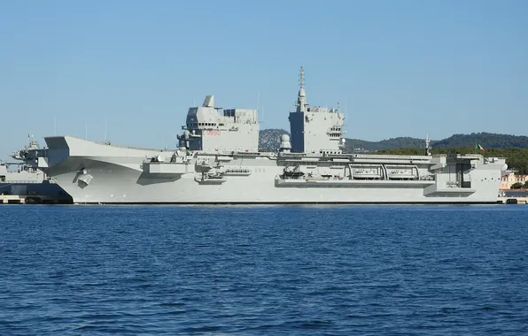 УДК, Trieste, ВМС Италии, L 9890