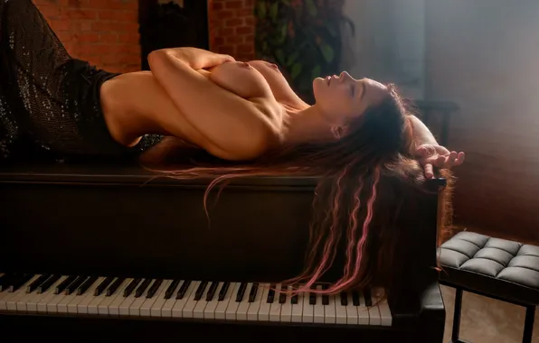Девушка, фигура, long hair, boobs, piano, model, women, brunette