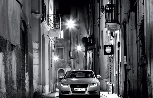 Ночь, Audi, улица, черно-белая, фонари