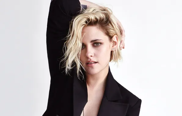 Взгляд, поза, портрет, актриса, блондинка, белый фон, пиджак, Kristen Stewart