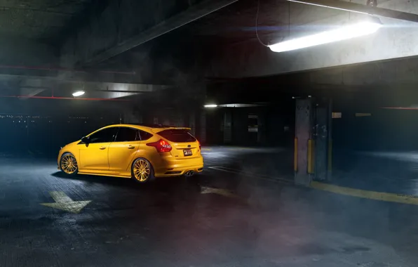 Ford, фокус, парковка, Focus, форд, yellow, rearside