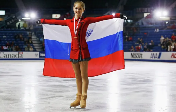Картинка свет, улыбка, победа, лёд, флаг, красавица, медаль, Россия