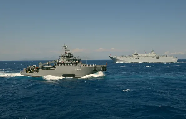 ВМС Турции, TCG Anadolu, TCG Akin, L 400, A 594