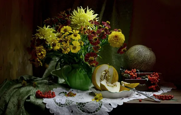 Картинка осень, цветы, рябина, сентябрь, дыня, георгины, гелениум, фото натюрморт