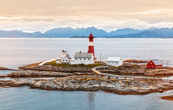 Море, горы, побережье, маяк, Норвегия
