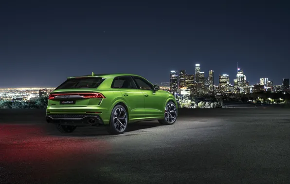 Ночь, город, Audi, вид сзади, кроссовер, 2020, RS Q8