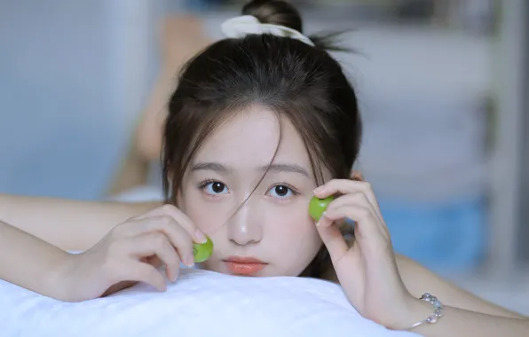 Asian, Model, Bed, pretty, Woman, Close Up, Close Shot