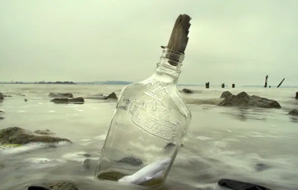 Море, бутылка, записка