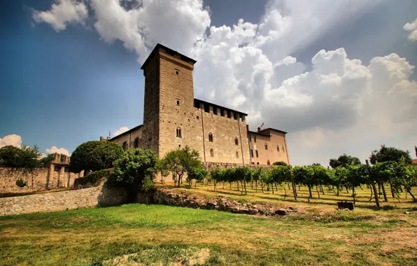 Картинка облака, замок, Италия, Lombardia, Borromeo Palace, Angera