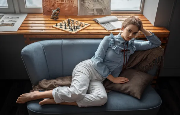 Подушка, брюки, прическа, красивая, модель, Aleksandr Kurennoi, лежит, окно