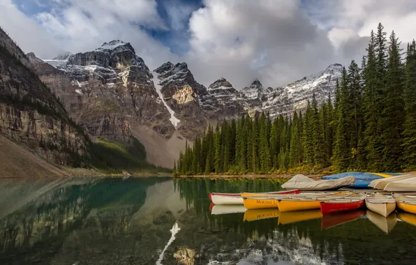 Облака, деревья, горы, озеро, отражение, лодки, причал, Канада