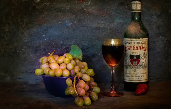 Картинка бокал, бутылка, виноград, гроздь, натюрморт, Vinum essentia est vitae