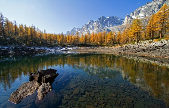 Осень, небо, снег, деревья, горы, озеро, камни