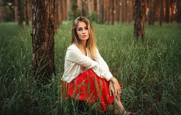 Картинка лес, трава, взгляд, девушка, поза, Кирилл Лукоянов, Кристина Старшинина