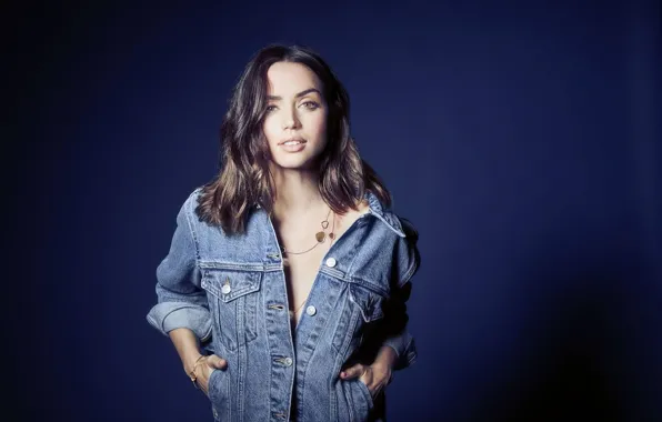 Взгляд, актриса, шатенка, красотка, ana de armas, ана де армас